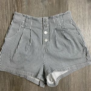Stripe short